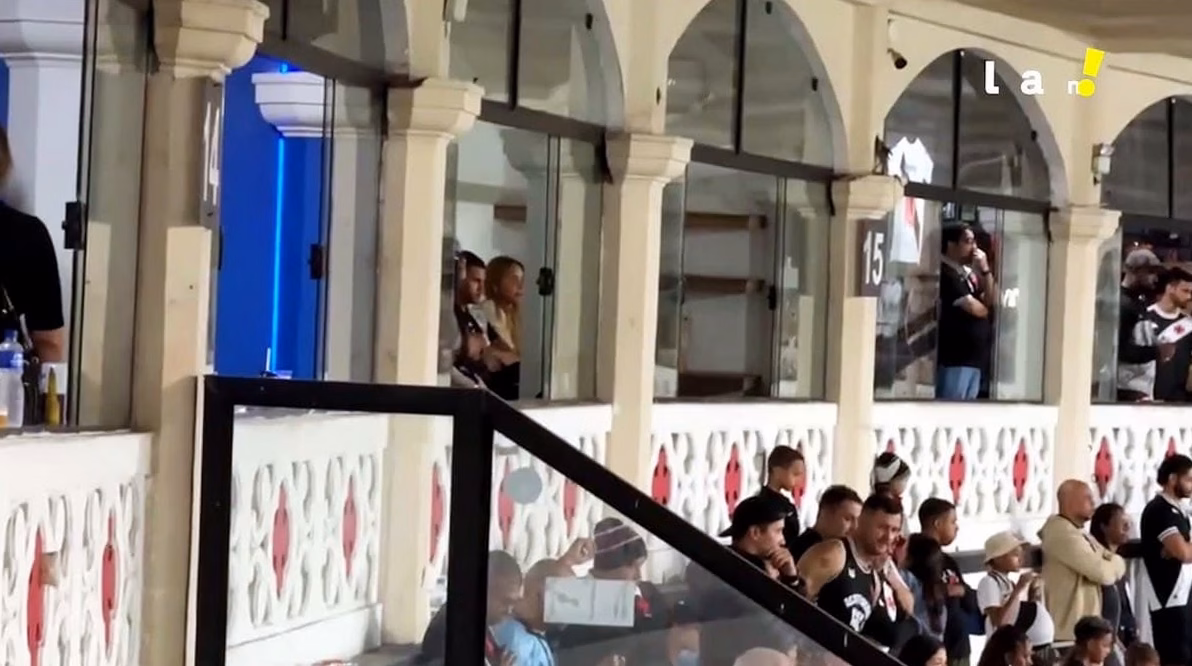 Sous les yeux de 80 000 spectateurs : une lauréate de la Star Academy s&rsquo;apprête à chanter devant le pape Léon XIV en personne…